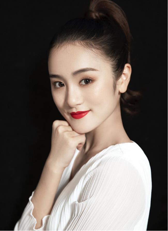 吴嘉雯.png